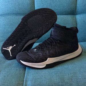 Jordan Fly Unlimited basketball shoes